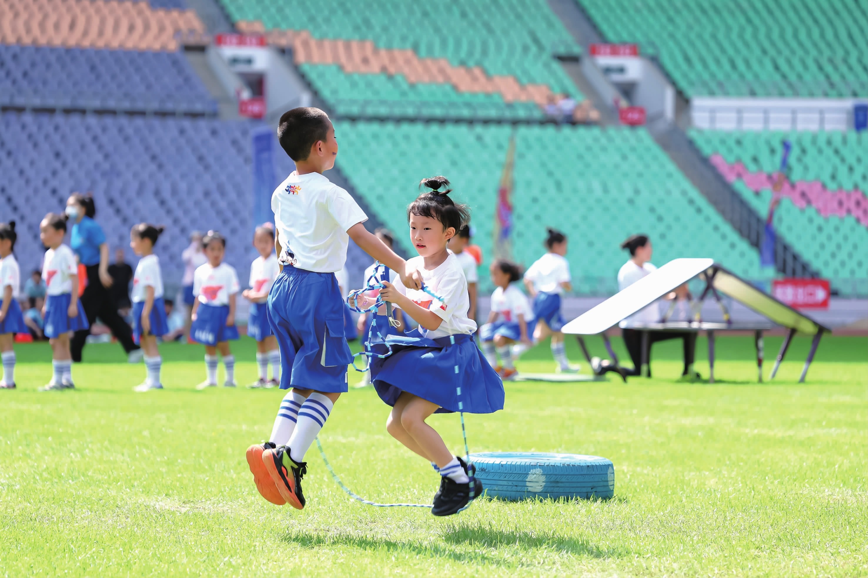 宝可梦+卡牌构建《Mamon King》发售 迅速登顶热销榜