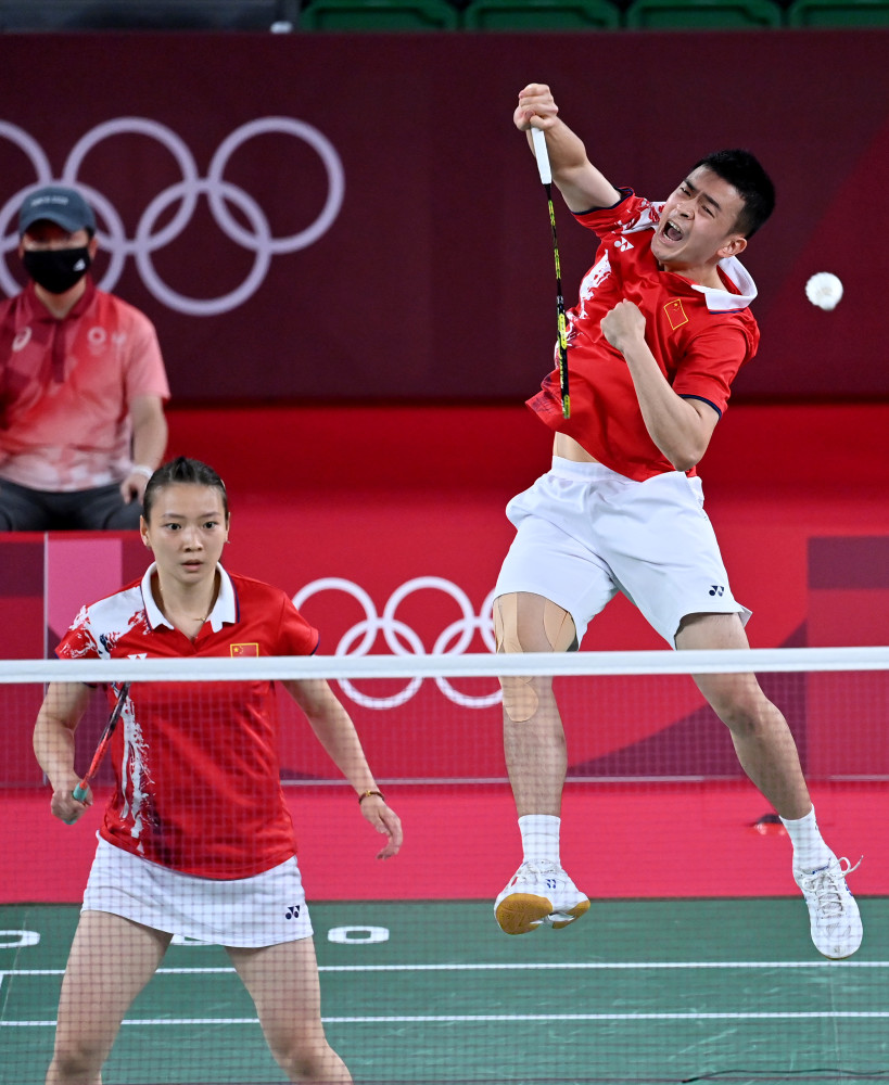 展开角逐 展开角逐