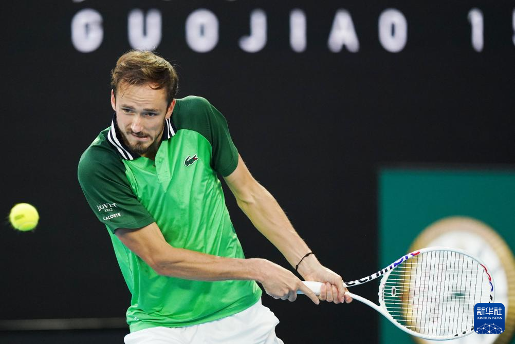 中表现出色 中表现出色